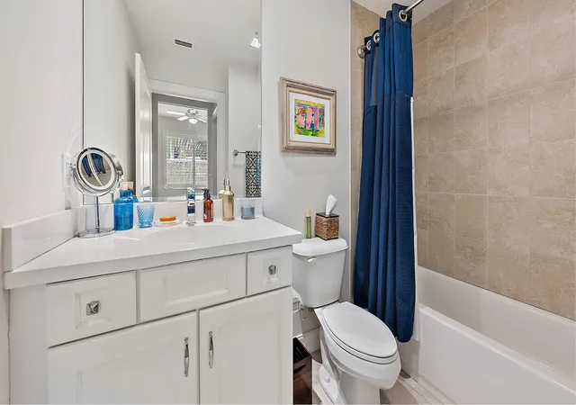 Homes for sale in Juno Beach, FL | 432 Bay Colony Dr N, Juno Beach, FL 33408 | MLS# R11082255