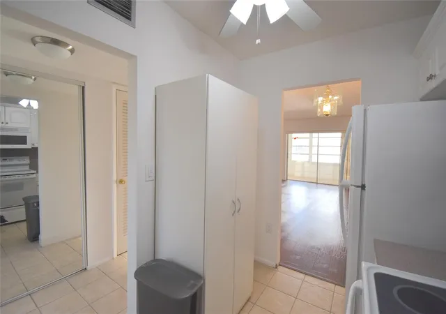 Homes for sale in Sunrise, FL | 3051 Sunrise Lakes Dr #311, Sunrise, FL 33322 | MLS# F10498846