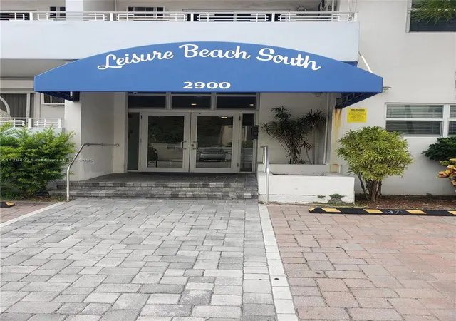 Condo for sale at 2900 Banyan St #303, Fort Lauderdale, FL 33316 | MLS# A11784271 | Listing updated on 2026-02-23