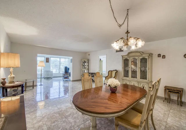 Homes for sale in Lauderdale Lakes, FL | 4281 Nw 41St St, Lauderdale Lakes, FL 33319