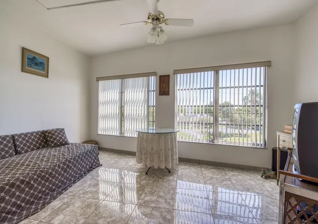 Homes for sale in Lauderdale Lakes, FL | 4281 Nw 41St St, Lauderdale Lakes, FL 33319