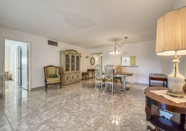 Homes for sale in Lauderdale Lakes, FL | 4281 Nw 41St St, Lauderdale Lakes, FL 33319