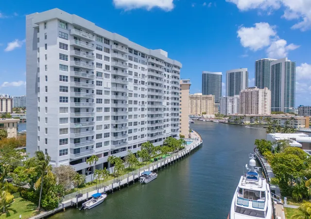 53rd image of 137 Golden Isles Dr #501, Hallandale Beach, FL 33009 | MLS# R11083248