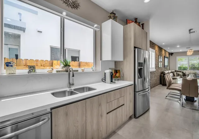 5th image of 807 Sw 7Th Ave, Fort Lauderdale, FL 33315 | MLS# F10498841