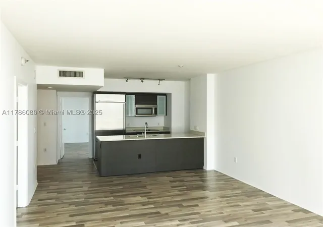 Photo 3 of Condo for sale at 55 Se 6th St #1610, Miami, FL 33131 | MLS# A11786080 | Listing updated on 2026-08-19