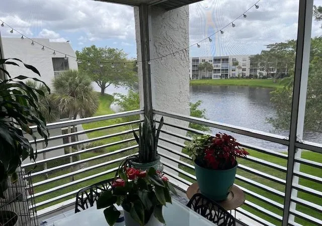 1st image of 9330 Lagoon Pl #406, Davie, FL 33324 | MLS# F10499709