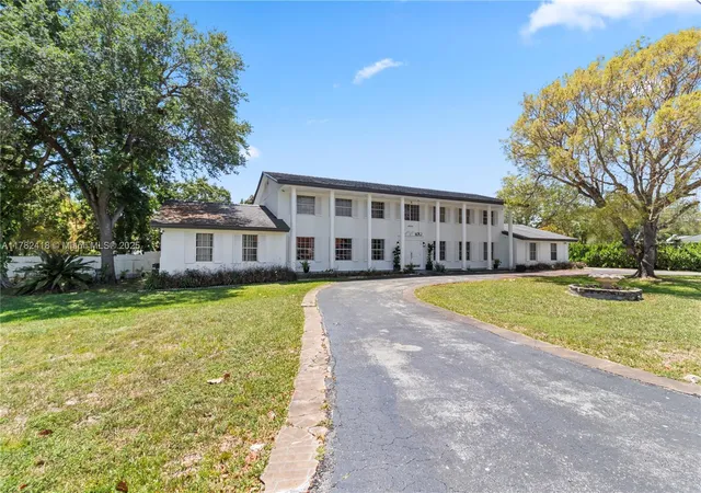 1st image of 8350 Sw 98 Th St, Miami, FL 33156 | MLS# A11782418