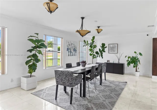 5th image of 8350 Sw 98 Th St, Miami, FL 33156 | MLS# A11782418