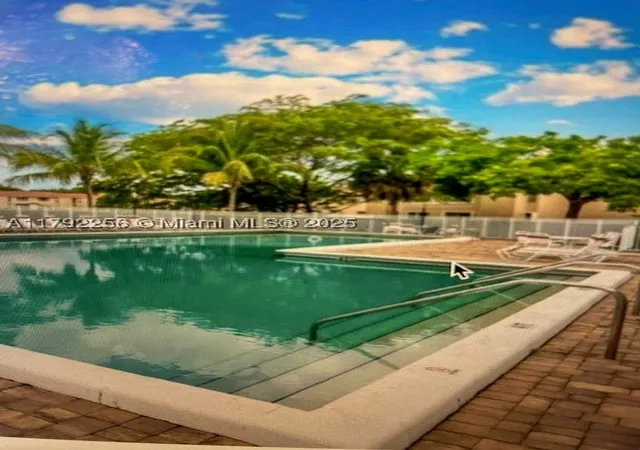 7th image of 10068 Twin Lakes Dr #38-F, Coral Springs, FL 33071 | MLS# A11792256