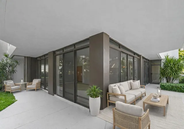 Homes for sale in North Palm Beach, FL | 108 Lakeshore Dr #140, North Palm Beach, FL 33408 | MLS# R11086536