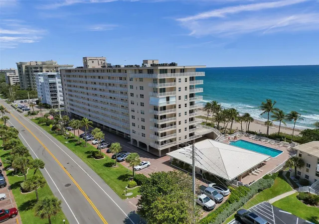 2nd image of 1051 Hillsboro Mile #307e, Hillsboro Beach, FL 33062 | MLS# F10501301