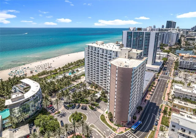 2nd image of 2899 Collins Ave #1218, Miami Beach, FL 33140 | MLS# A11795985
