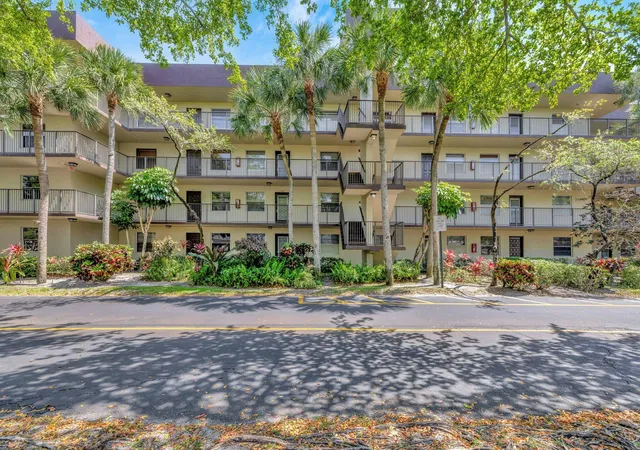 2nd image of 3301 Nw 47Th Ter, Lauderdale Lakes, FL 33319