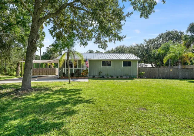 Homes for sale in Sebastian, FL | 9633 Honeysuckle, Sebastian, FL 32976 | MLS# F10502118