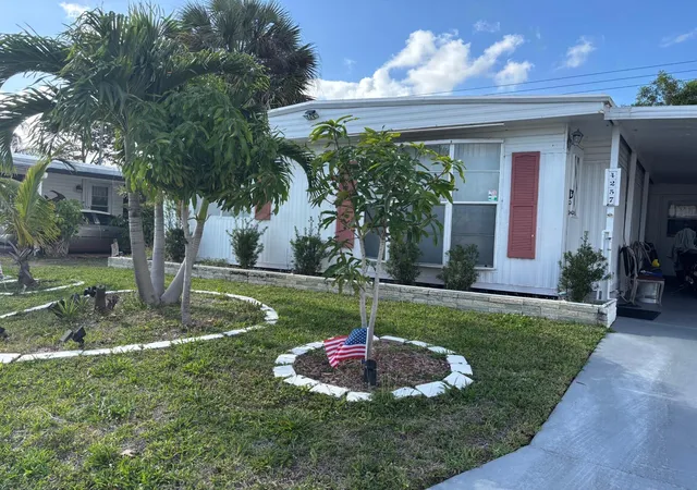 Homes for sale in Lake Worth, FL | 4257 1St Ct, Lot 84, Lake Worth, FL 33462 | MLS# R11088418