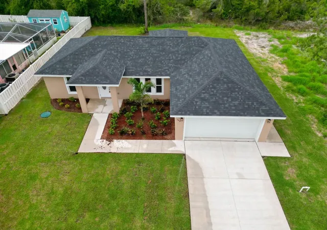 Homes for sale in Lake Placid, FL | 136 Lincoln Rd, Lake Placid, FL 33852 | MLS# F10502433