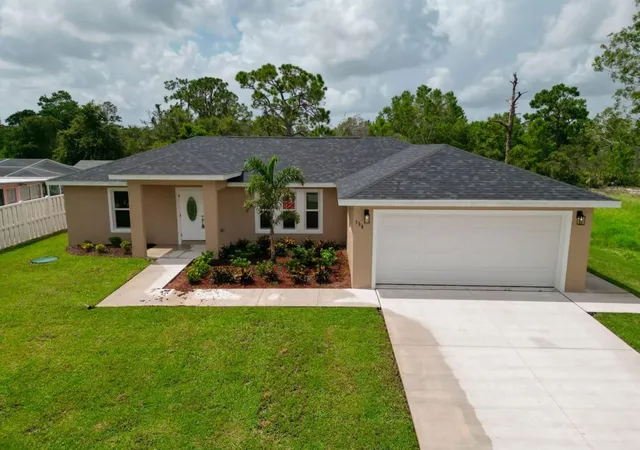 Homes for sale in Lake Placid, FL | 136 Lincoln Rd, Lake Placid, FL 33852 | MLS# F10502433