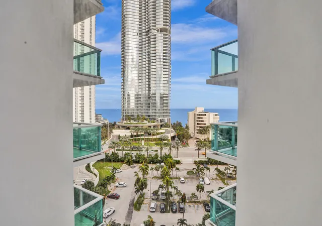 5th image of 100 Bayview Dr #1125, Sunny Isles Beach, FL 33160 | MLS# R11088781