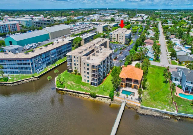 image of 890 N Federal Hwy, Lantana, FL 33462