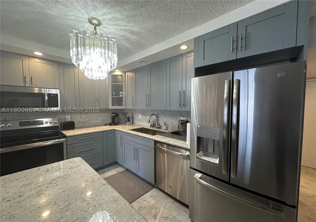 Listing Photo 5 - Condo for sale in building located at 1865 S Ocean Dr, Hallandale Beach, FL 33009 - Unit #17C