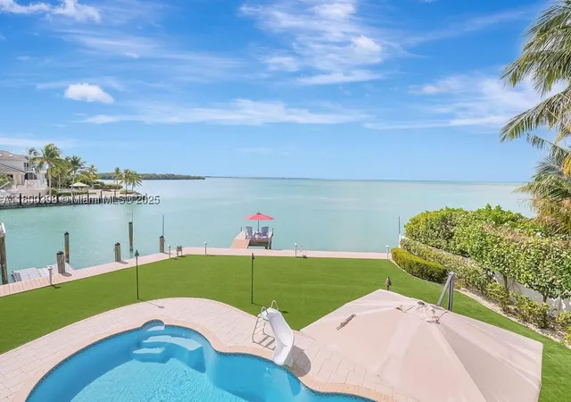 1st image of 162 Bayview Dr, Islamorada, FL 33036 | MLS# A11800398