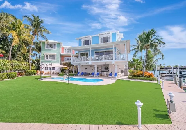 2nd image of 162 Bayview Dr, Islamorada, FL 33036 | MLS# A11800398