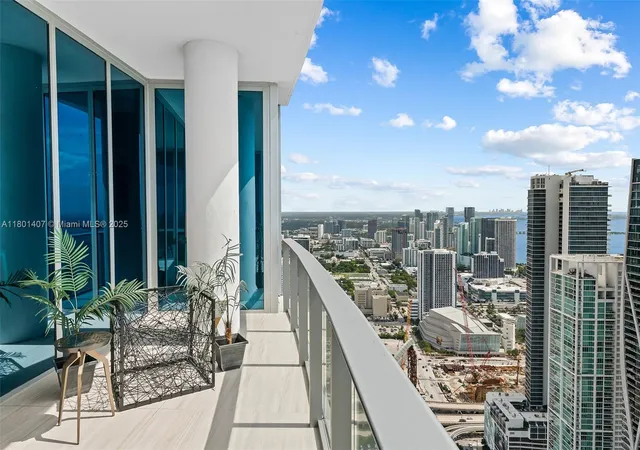 5th image of 851 Ne 1St Ave #PH 5401, Miami, FL 33132 | MLS# A11801407