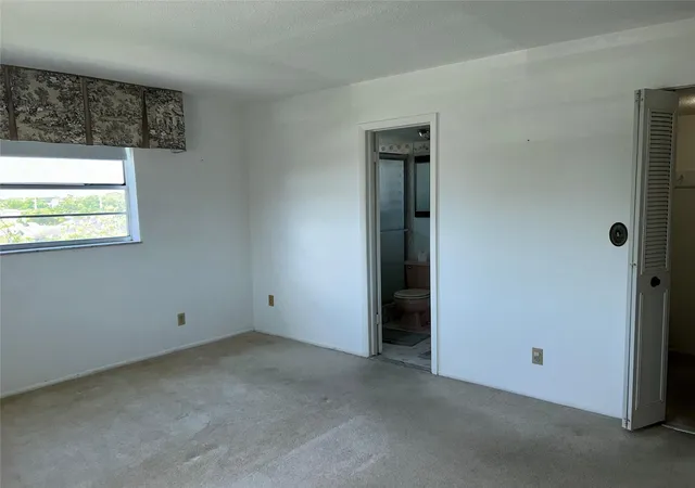 Homes for sale in Lauderdale Lakes, FL | 4191 Nw 41st Street, Lauderdale Lakes, FL 33319 | Houzeo
