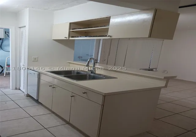 Photo 3 of House for sale at 2700 Ne 135Th St #30, North Miami, FL 33181 | MLS# A11806146 | Listing updated on 2026-05-29