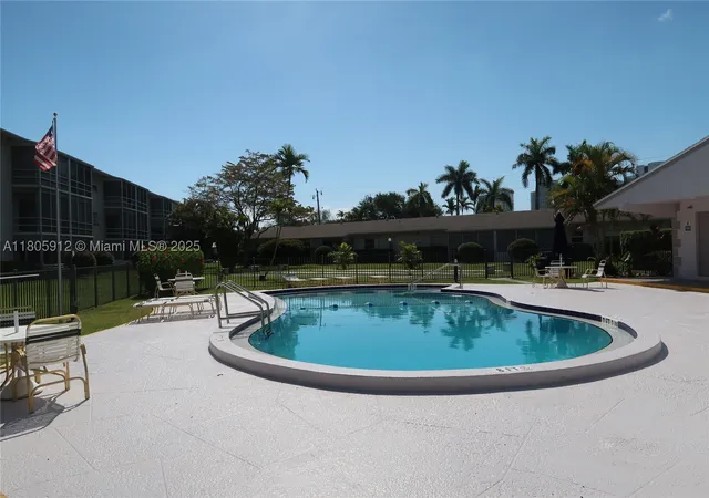 Listing Photo 2 - Condo for sale in building located at 700 Layne Blvd, Hallandale Beach, FL 33009 - Unit #112
