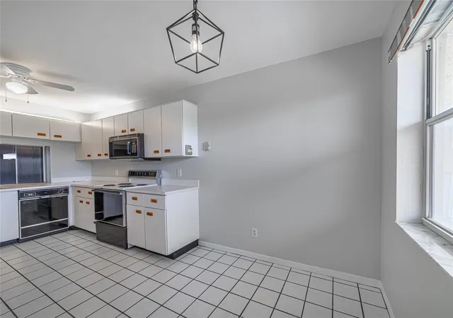 2nd image of 10315 Nw 24th Pl #407, Sunrise, FL 33322 | MLS# F10501611