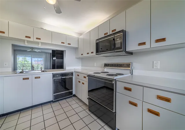 5th image of 10315 Nw 24Th Pl, Sunrise, FL 33322