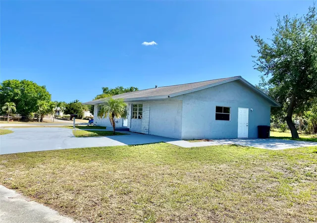 17th image of 1654 43rd St, West Palm Beach, FL 33407 | MLS# F10505615