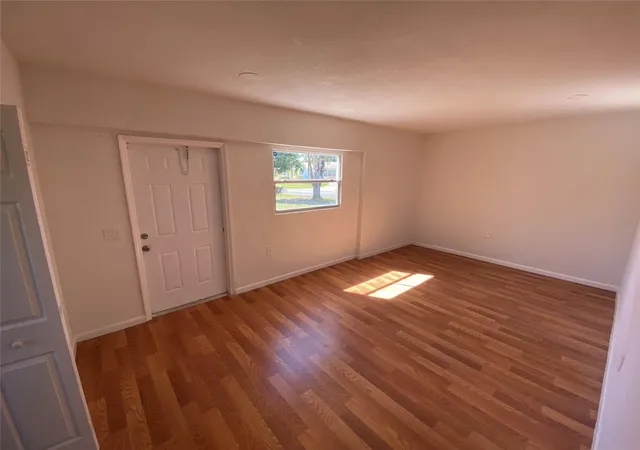 5th image of 1654 43Rd St, West Palm Beach, FL 33407 | MLS# F10505615