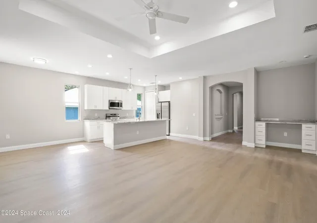 5th image of 181 Ferguson St Se, Palm Bay, FL 32909 | MLS# R11093809
