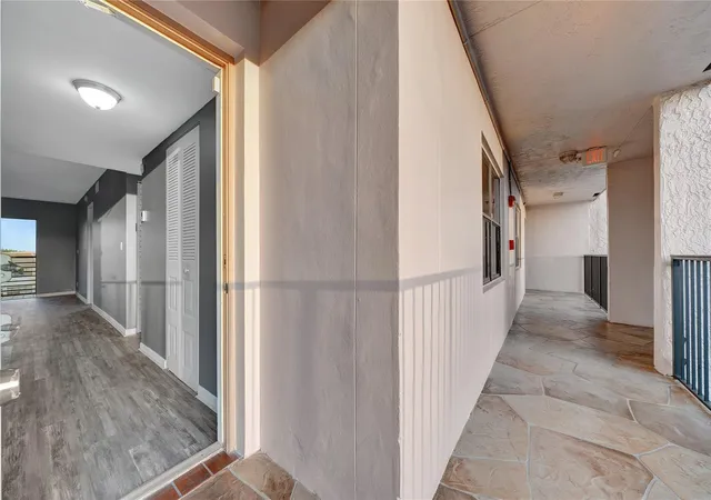 3rd image of 10433 Sunrise Lakes Blvd, Sunrise, FL 33322