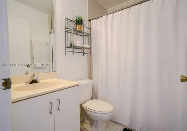 5th image of Mahogany Isles, Miami, FL 33196
