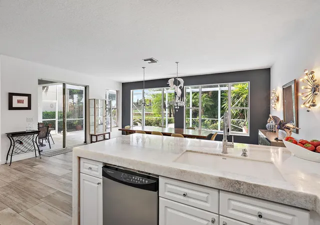 1st image of 8208 Heritage Club Dr, West Palm Beach, FL 33412 | MLS# R11094477