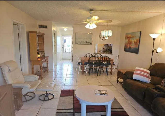 Homes for sale in Lake Worth, FL | 2581 N Garden 202 Dr N #202, Lake Worth, FL 33461 | MLS# R11096586