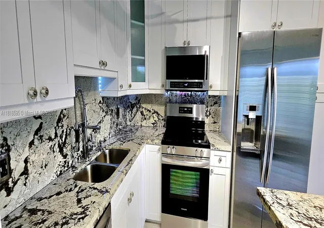 5th image of 1401 SW 134th Wy, Pembroke Pines, FL 33027