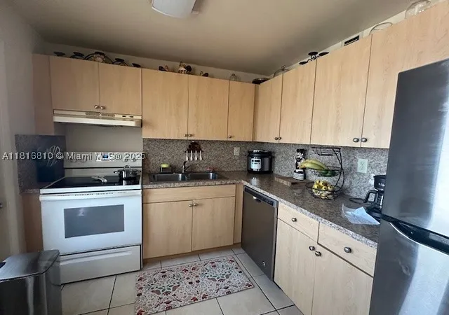 5th image of (Undisclosed), Miami, FL 33183 | MLS# A11816810