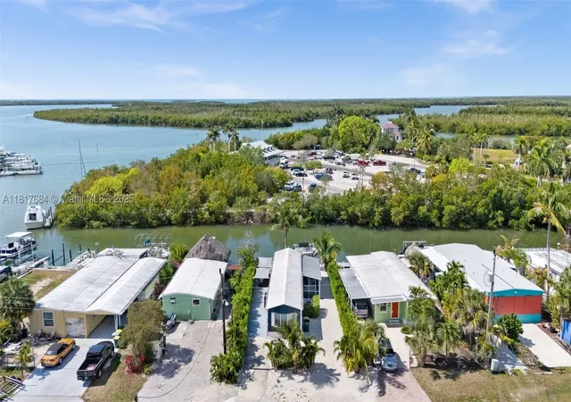 5th image of 648 E Palm Dr, Marco Island, FL 34140 | MLS# A11817684