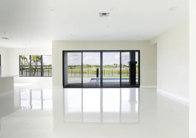 5th image of 9895 Migration Pt, Palm Beach Gardens, FL 33412 | MLS# R11098319