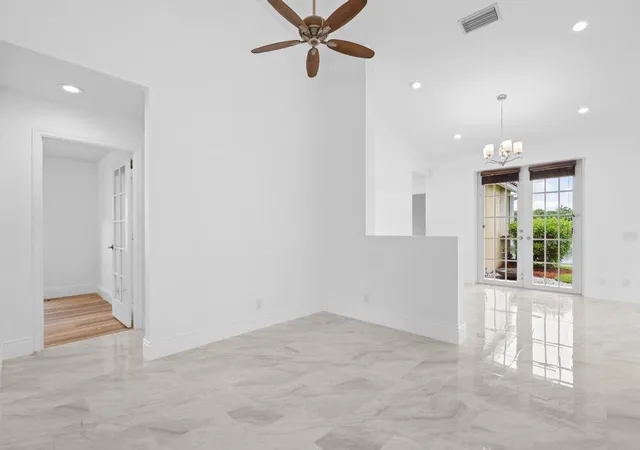 Homes for sale in Weston, FL | 916 Savannah Falls Dr, Weston, FL 33327 | MLS# F10508502