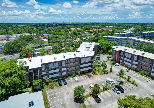 Homes for sale in Lauderdale Lakes, FL | 2901 Nw 46th Ave #101, Lauderdale Lakes, FL 33313 | MLS# R11098868