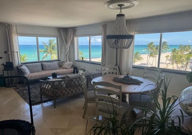 Homes for sale in Hollywood, FL | 300 Oregon St #401, Hollywood, FL 33019 | MLS# F10509180