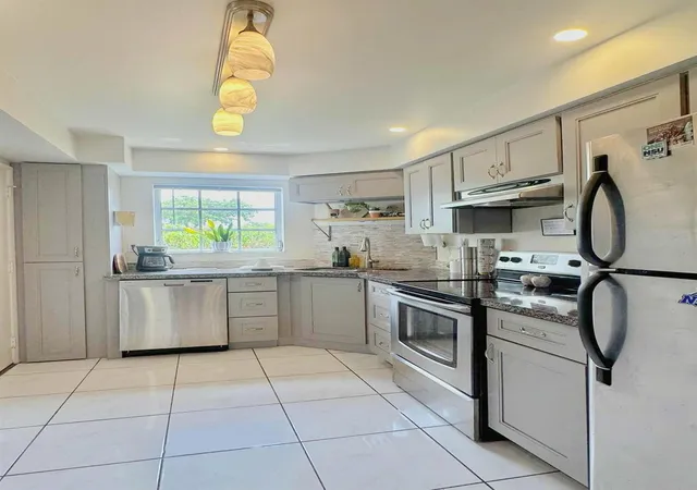 Homes for sale in Coral Springs, FL | 3475 Broken Woods Dr #101, Coral Springs, FL 33065 | MLS# F10507574