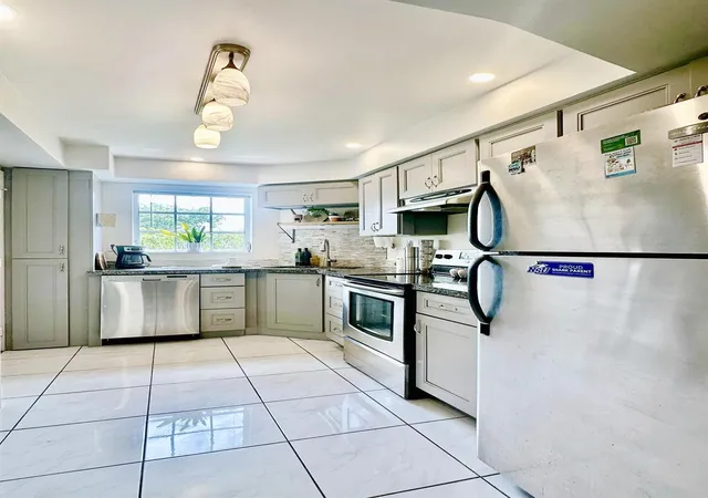 Homes for sale in Coral Springs, FL | 3475 Broken Woods Dr #101, Coral Springs, FL 33065 | MLS# F10507574
