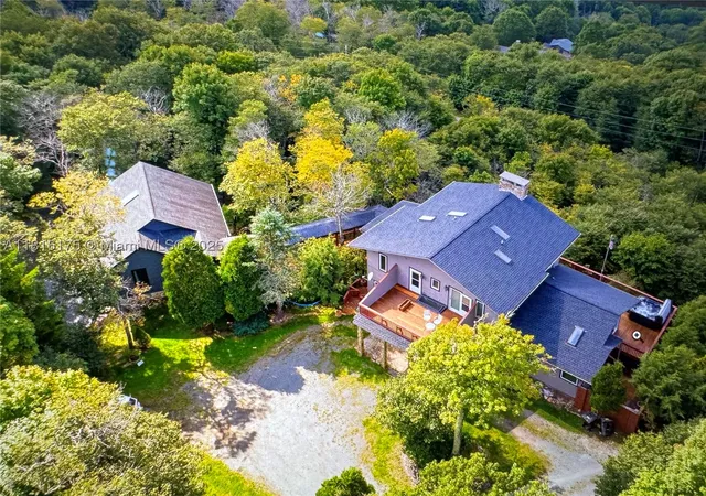 Photo 3 of Single family home for sale at 200 Summit Lodge Road, Beech Mountain, NC | MLS# A11816175 | Listing updated on 2026-02-16