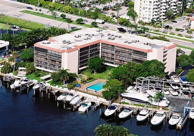 Homes for sale in Pompano Beach, FL | 740 S Federal Hwy #216, Pompano Beach, FL 33062 | MLS# F10511349